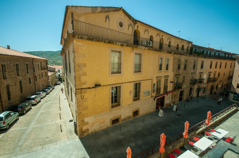 Albergue Santa Ana - Hostel