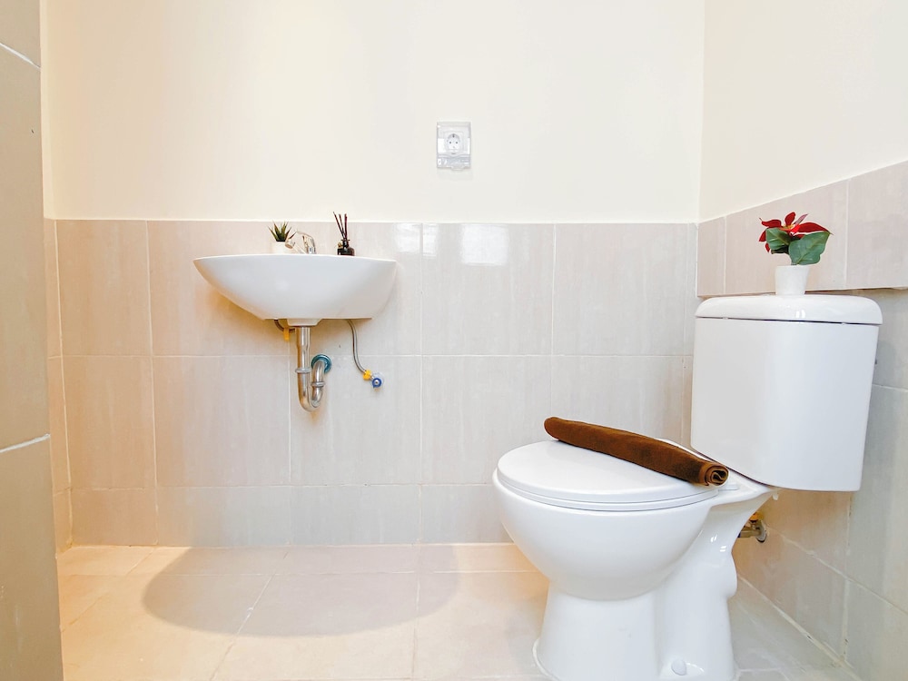 Modern Touch 2Br Apartment At Meikarta