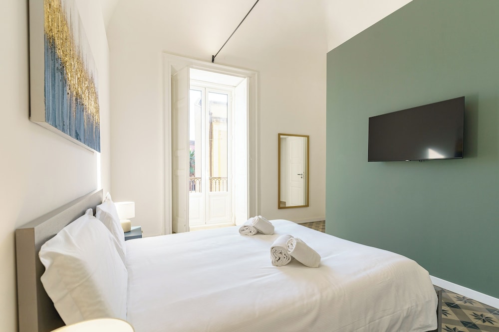 KleoSuites