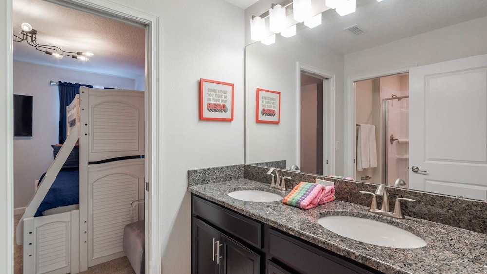 Championsgate Resort 6 Bedroom Private Pool Home 6 Home