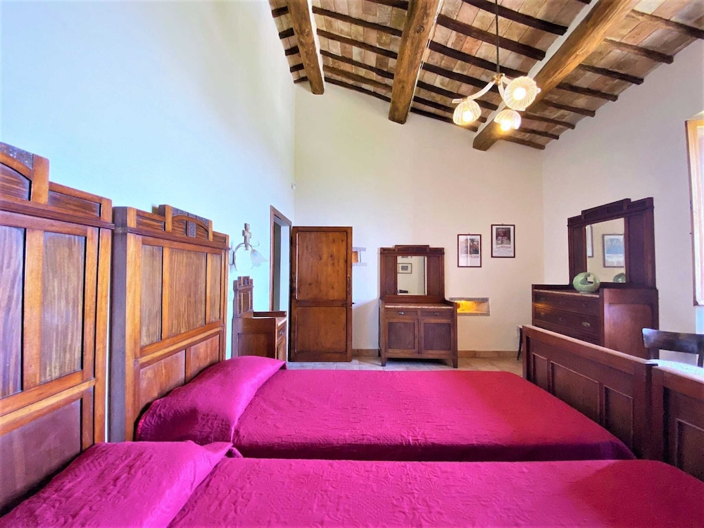 Holiday Home in Assisi With Garden view 4