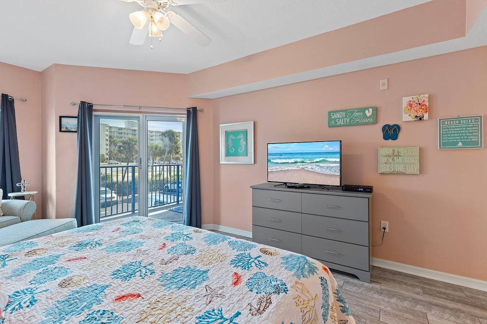 Oceanwalk 2-202