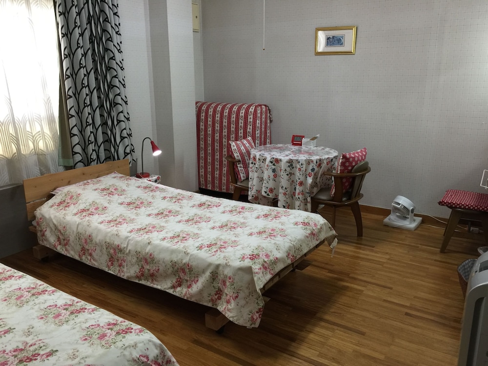 Ladies Inn moTomachi - Caters to Women