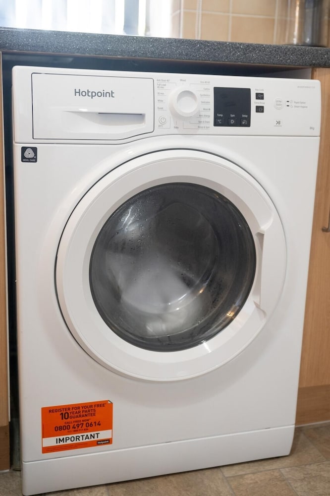 2-bedroom- Stoke-on-trent-sleeps 5-petsok
