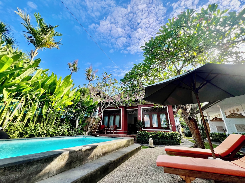 Villa Tiga Naga Sanur