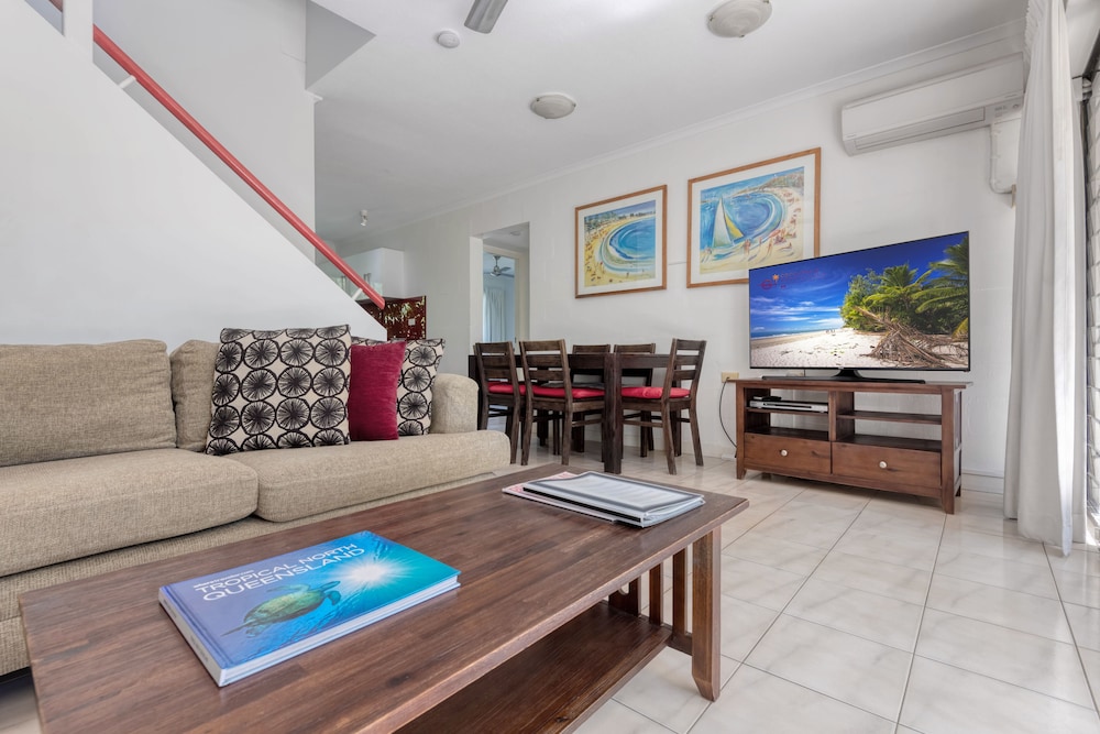 Tropical Reef Apartments Port Douglas