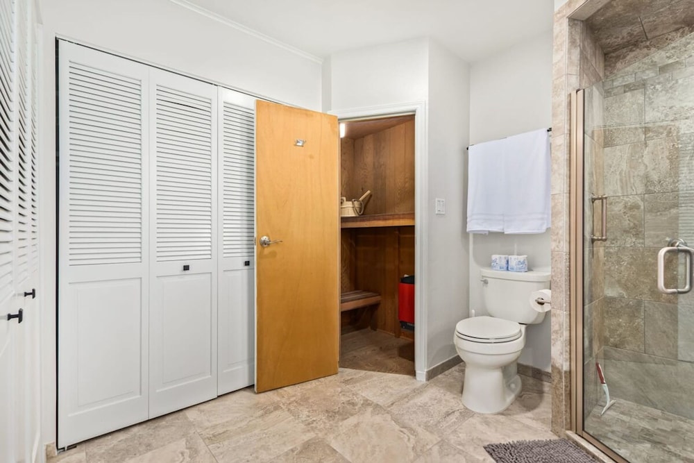Historic Desert Rose Estate Pool Sauna Sleeps 12