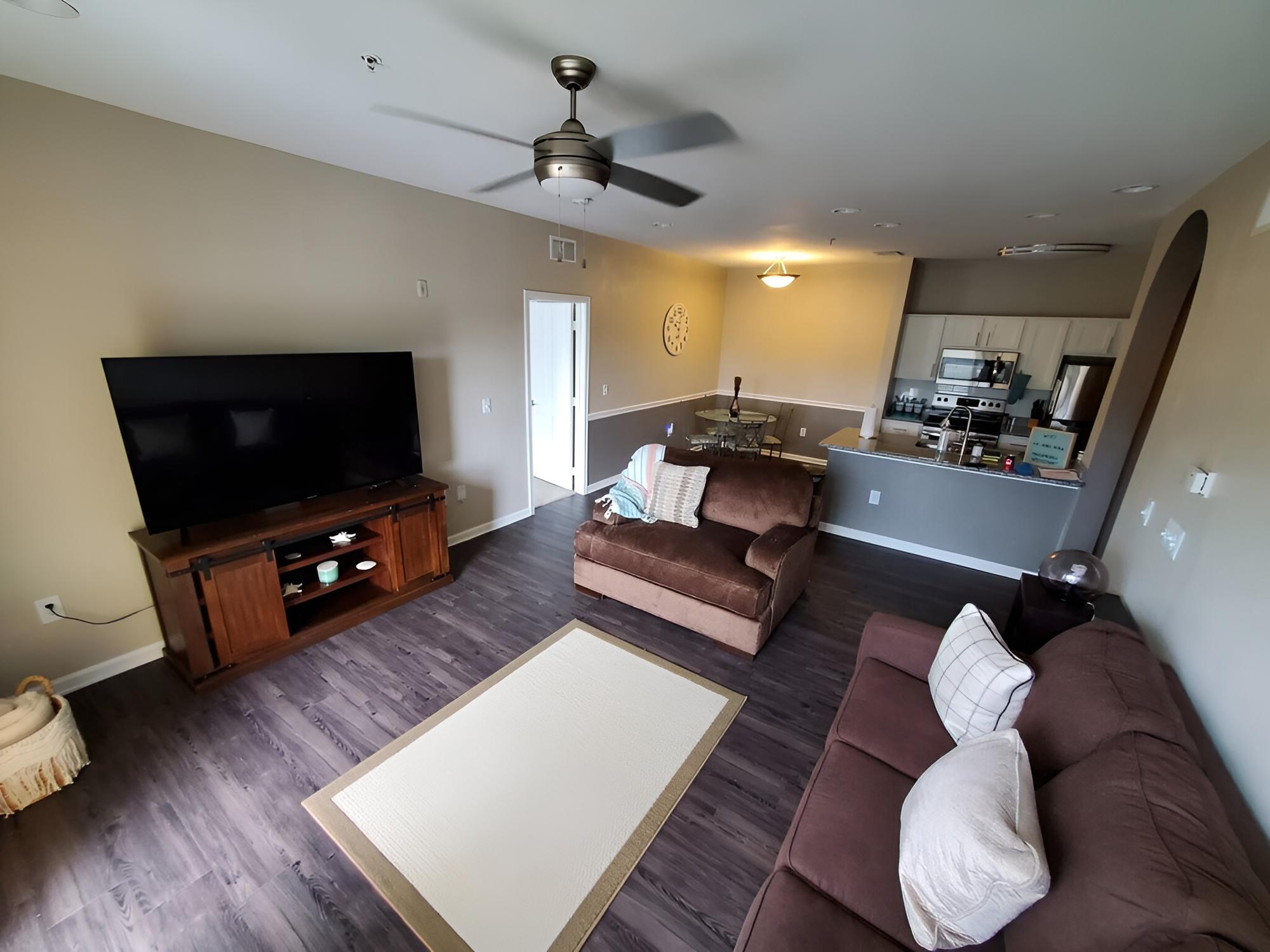 Most Comfortable King Bed Youll Ever Sleep In Extra Amenities and Pool view 4