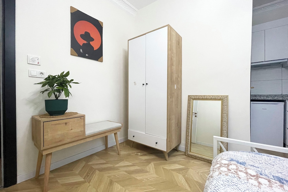 2BR2Bath Central Apt Close to Nişantaşi