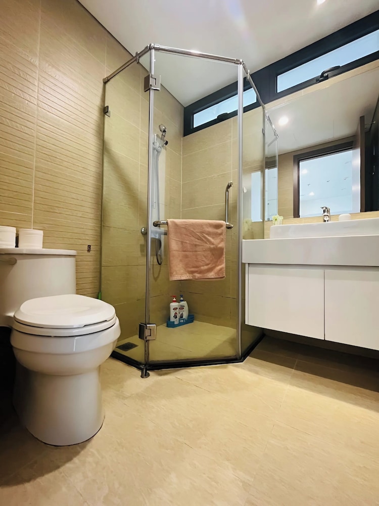 Vinhome Sky Lake-Sunhometel