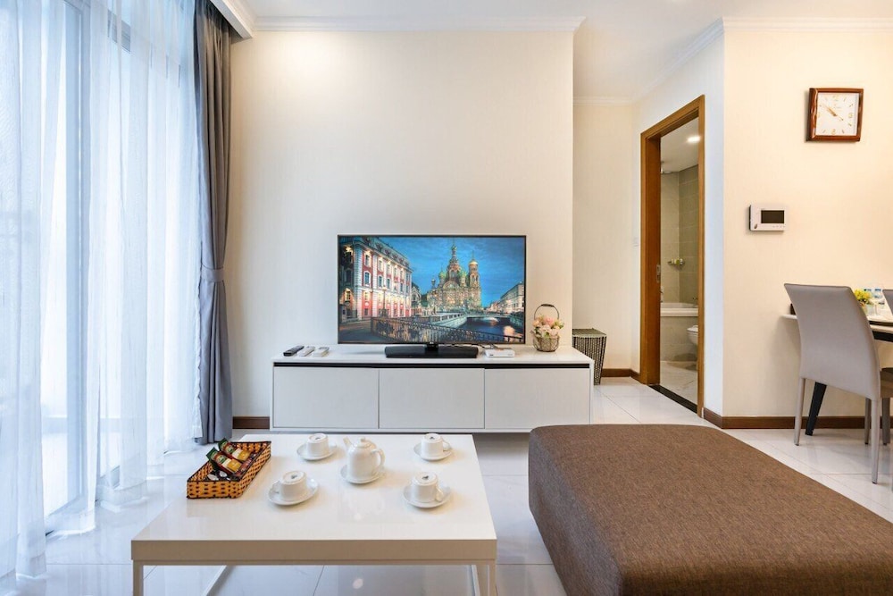 Somi Luxstay LP