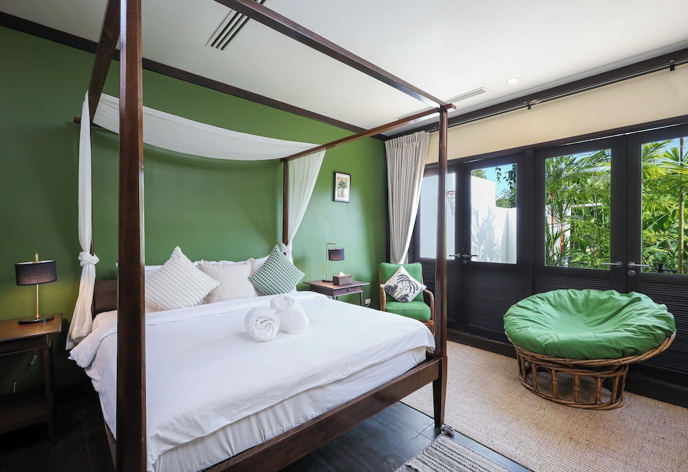 Katamanda villa Eden Large Villa near Kata Beach