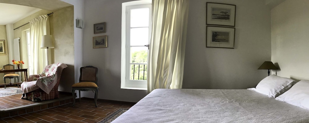 Bastide La Combe view 5