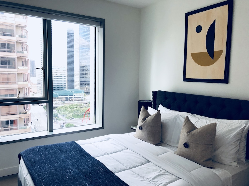New Lyfe Finest Luxury Apartment