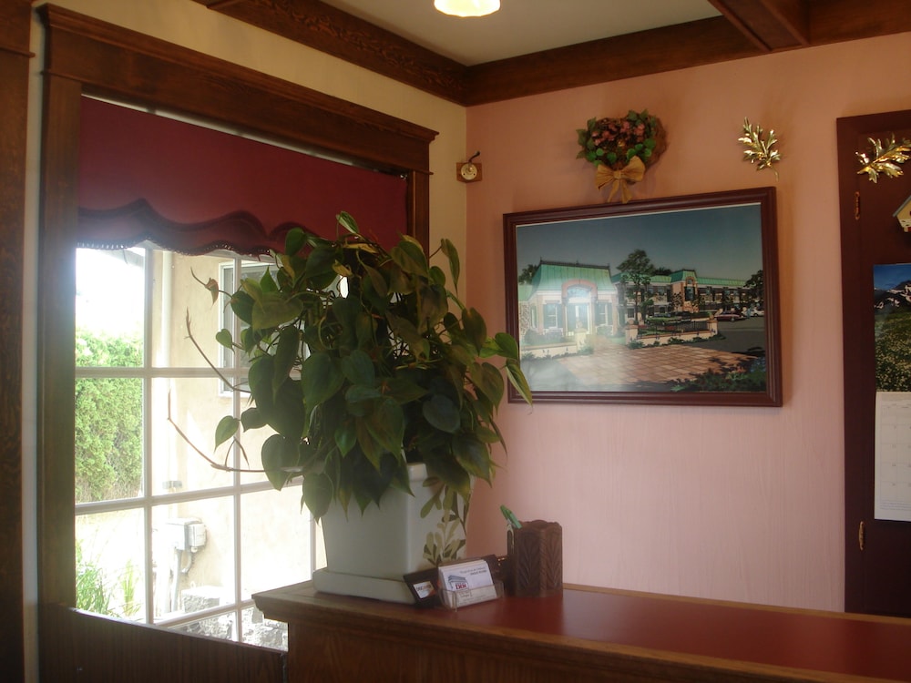 Sequim West Inn