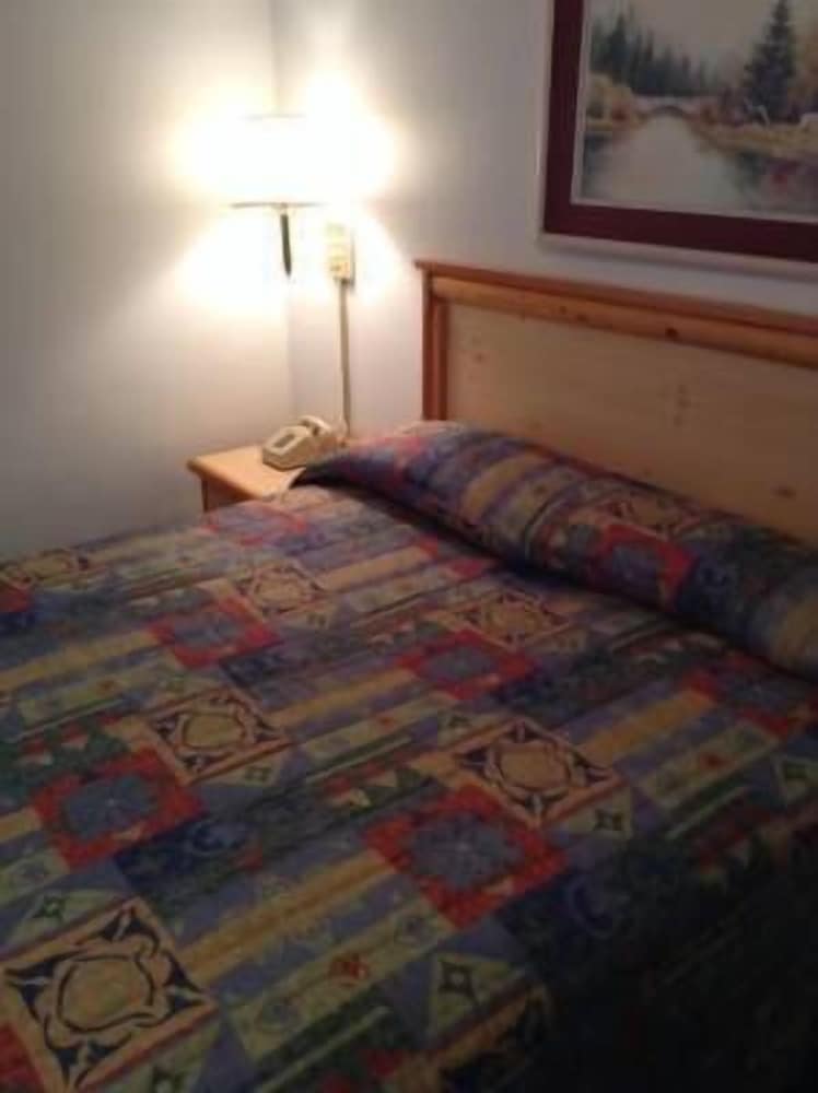 Great Falls Vacations - Central Motel Great Falls - Property Image 30