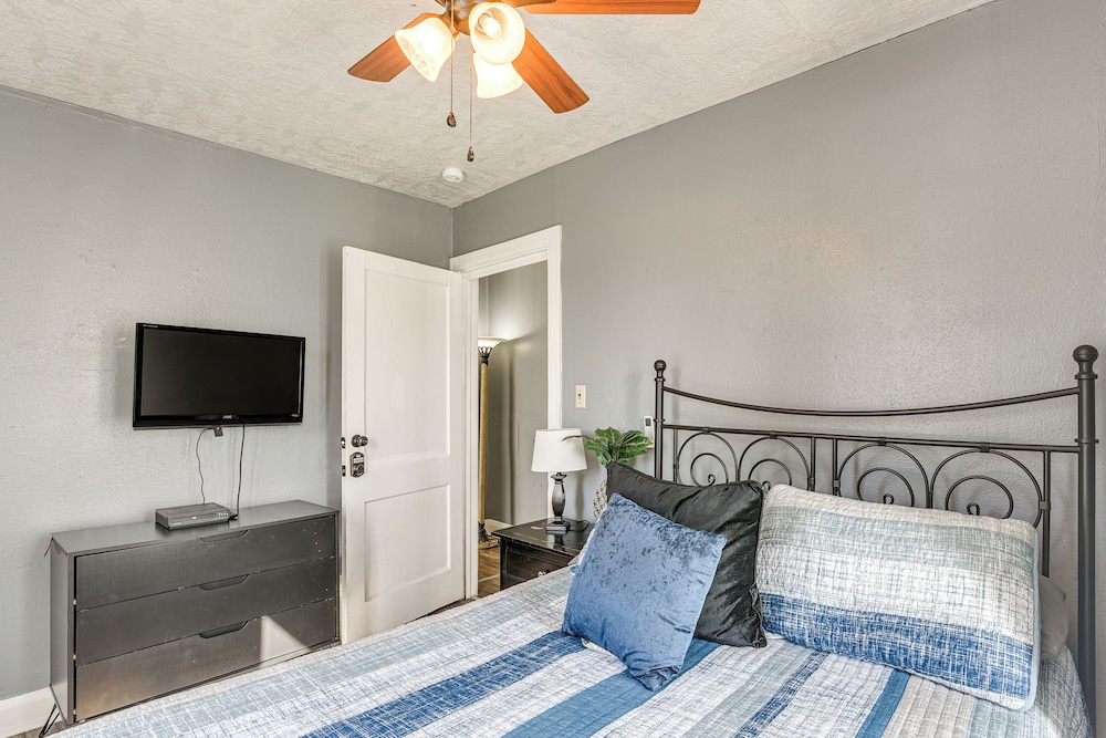 Near Sabine Lake: Pet-friendly Apt in Port Arthur