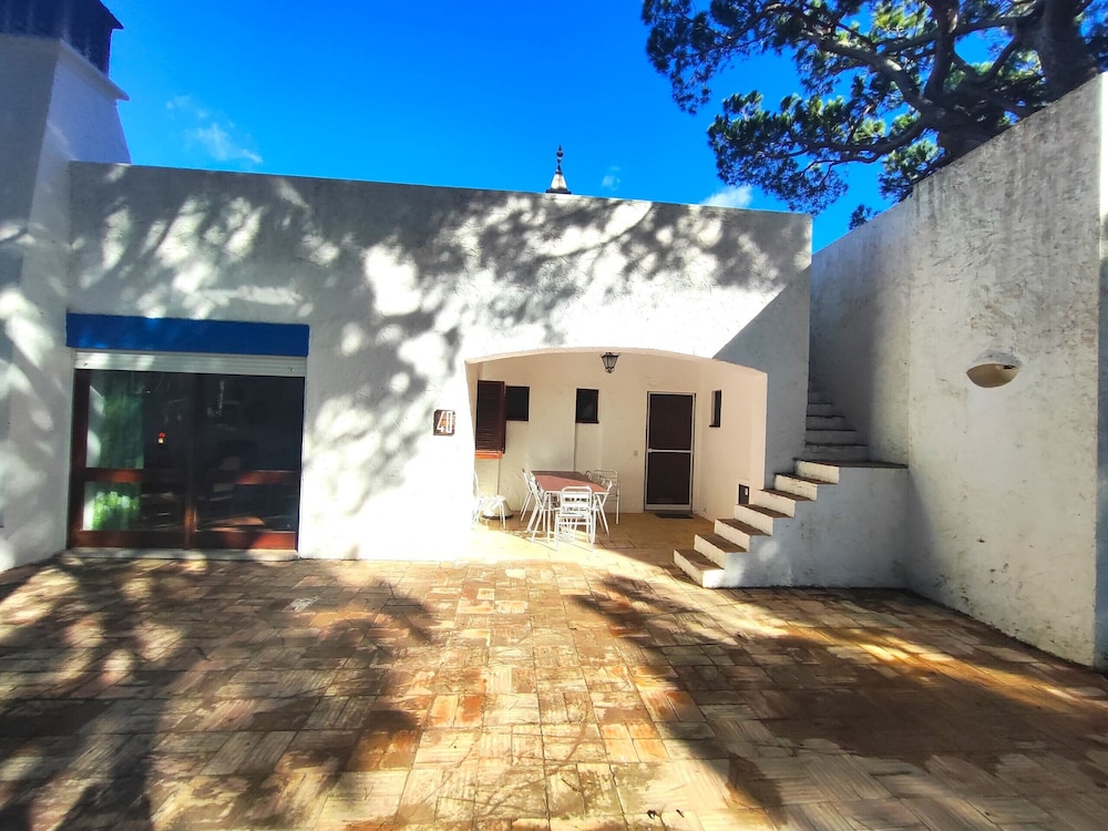 Albufeira Açoteias Villa by Homing
