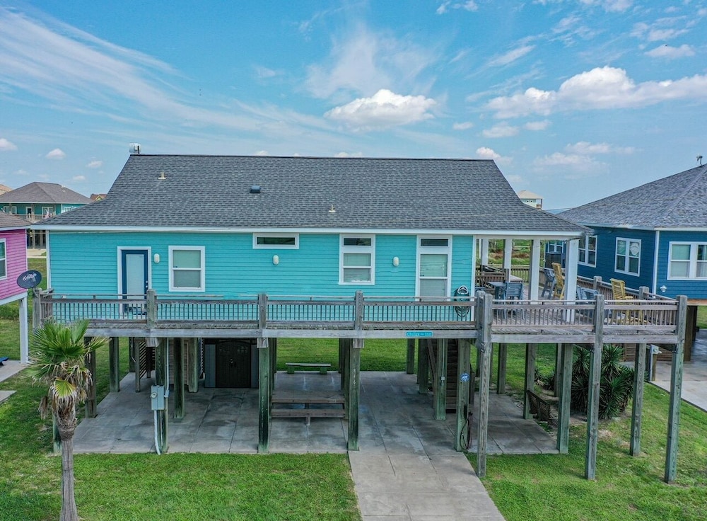 Chillax Inn 3 Bedroom Home by RedAwning