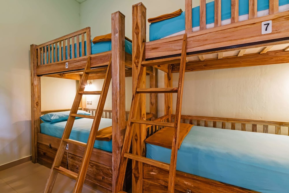 Lembongan Hostel