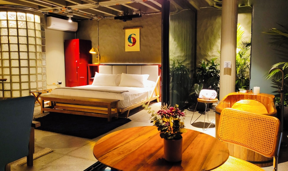 hotel room