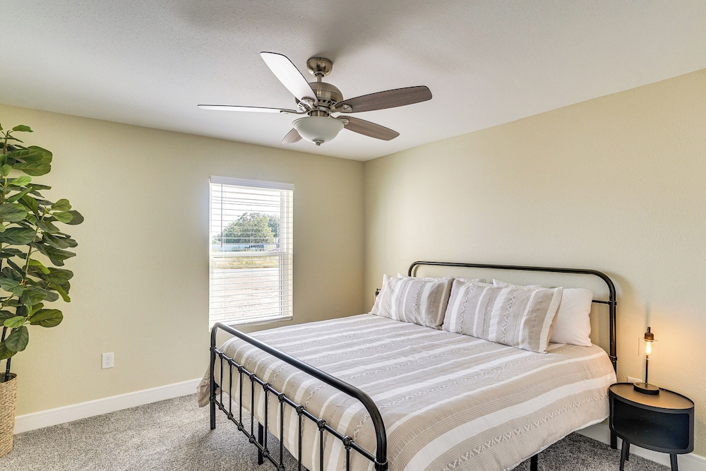 Golf, Shop & Explore: Home 5 Mi to Dtwn Midland!