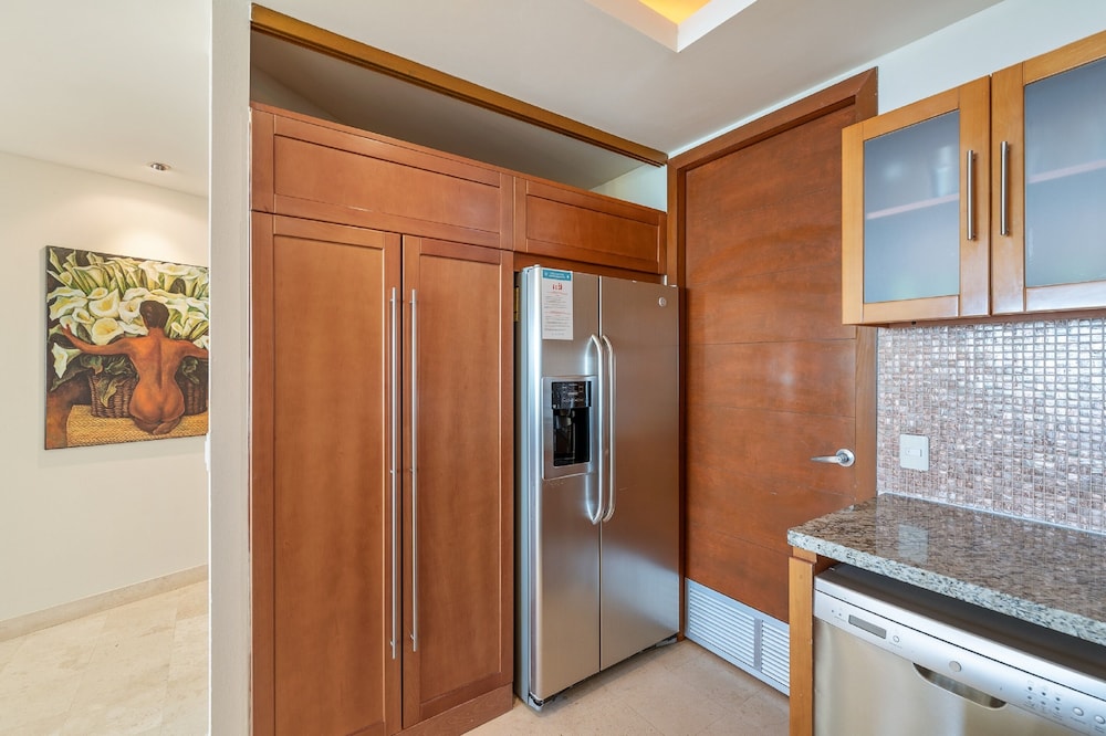 Encanto Living 0403 -1BR by Kivoya
