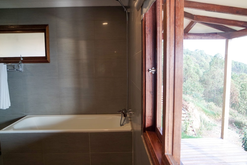Arcadia Lodges Lake Bunyonyi