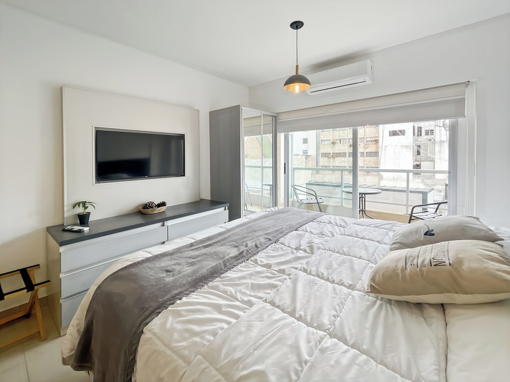 Ayres Suites Moreno