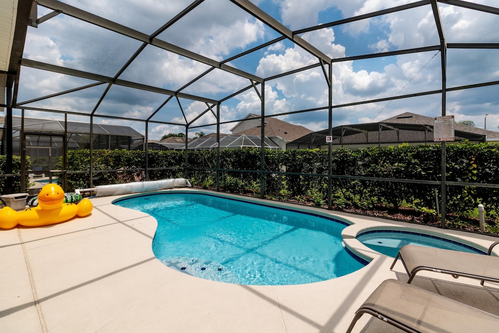 Aruba Palms Villa Near Disney Attractions