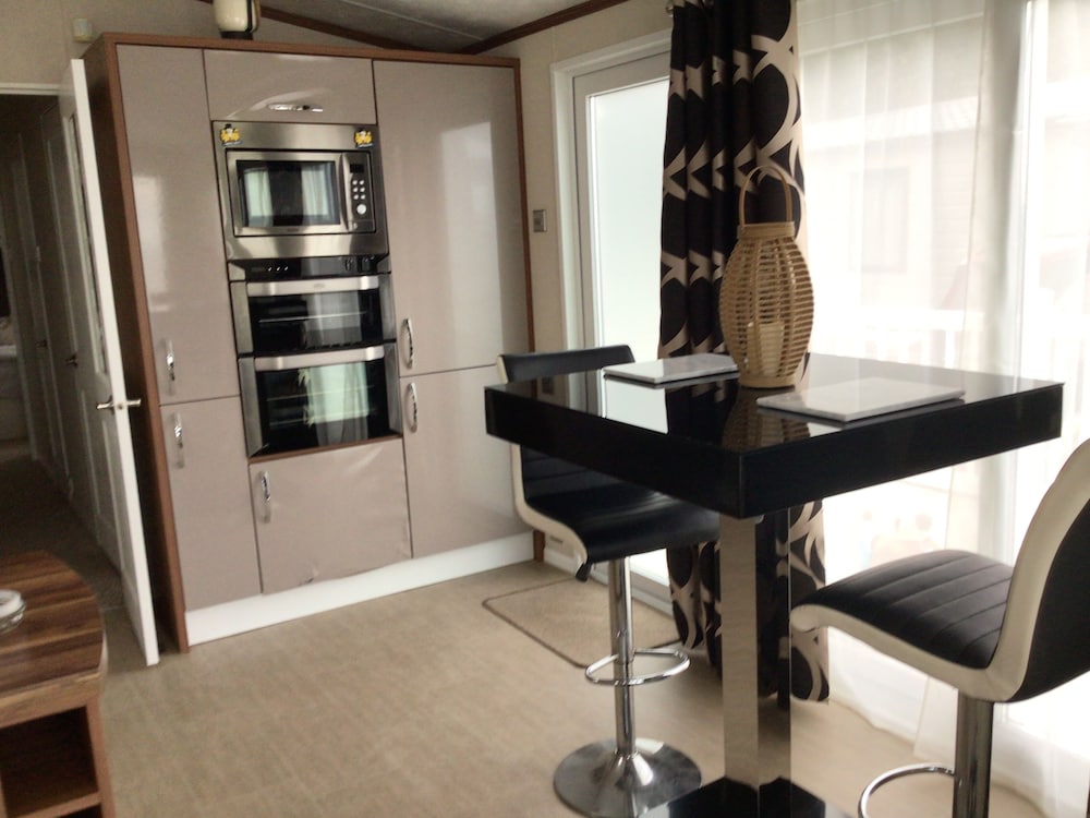 Newquay Haven Caravan 42x14 With Ocean Views