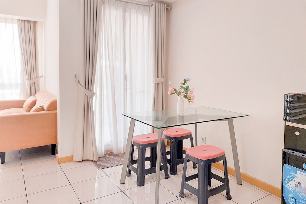 Comfy And Spacious 2Br Apartment M-Town Residence