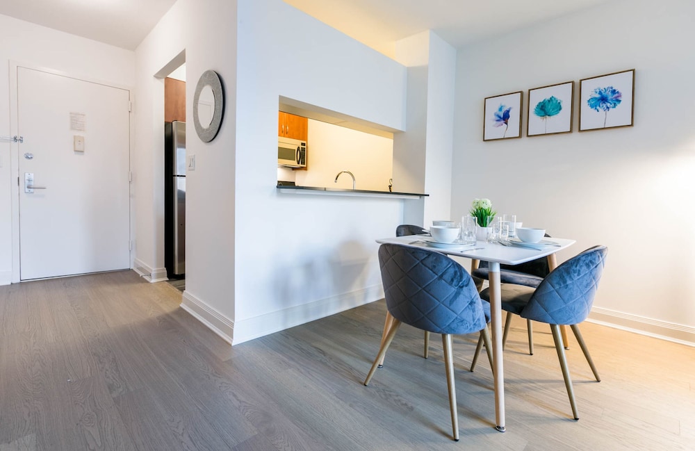 Fully Furnished 1BR in Murray Hills