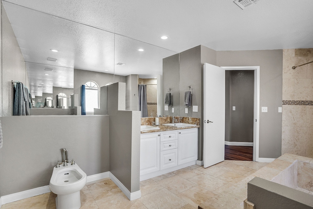 Grand Casa - Image 4