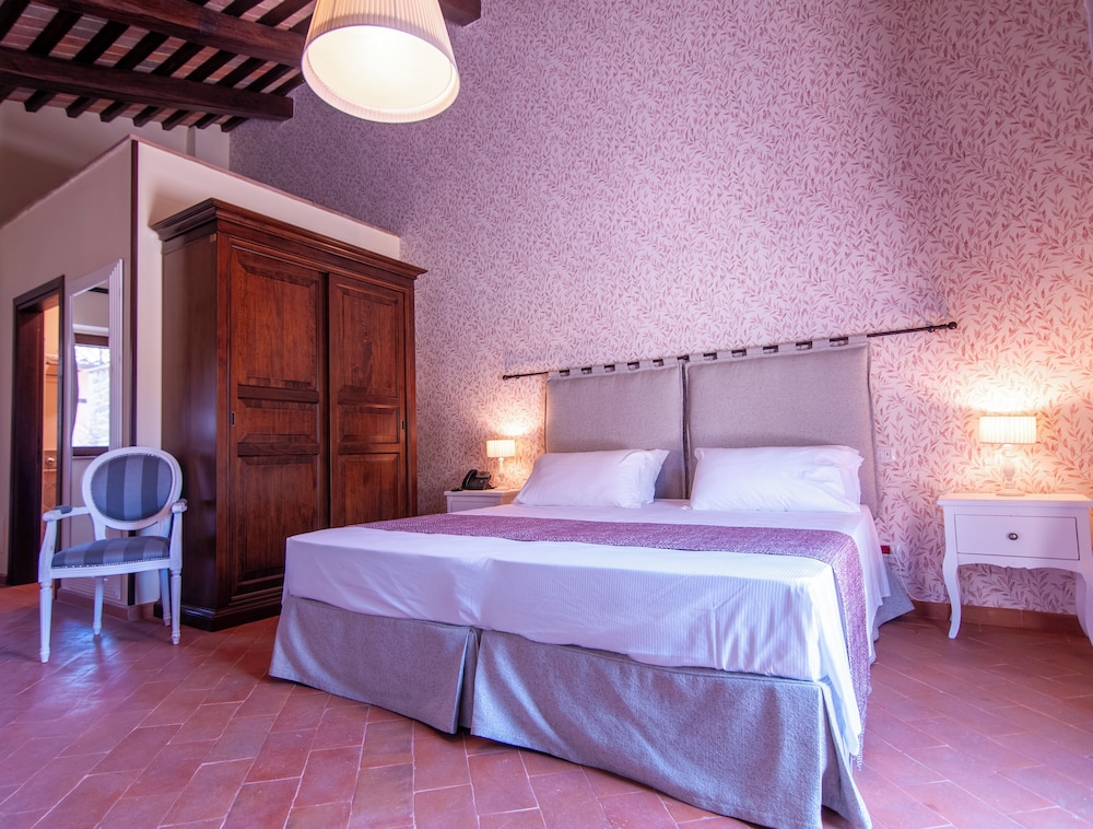 Borgo Sant'Apollinare Resort