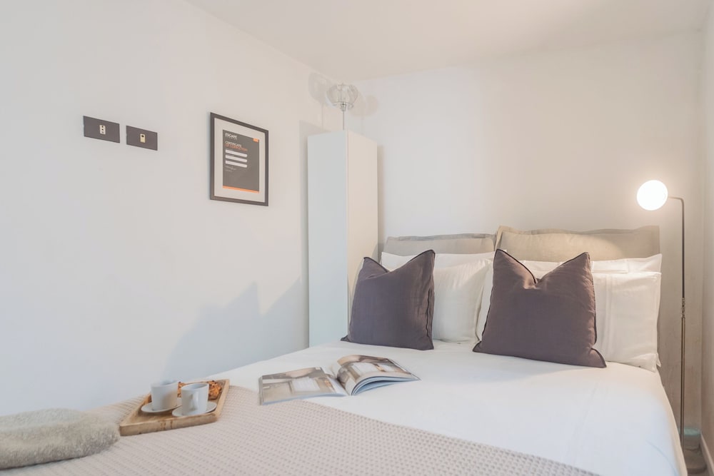 Pretty Studio in Old Town by Rent all Como