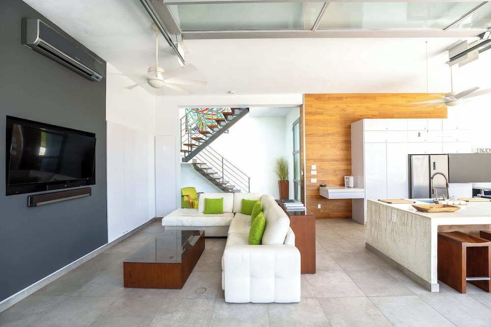 Seaside Family Vacation Villa, Hotel Amenities v2