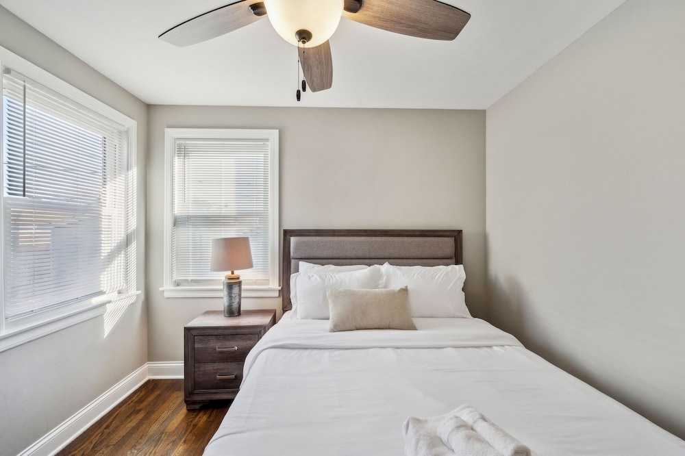 Charming Belmont Heights Oasis 4 Bedroom Home