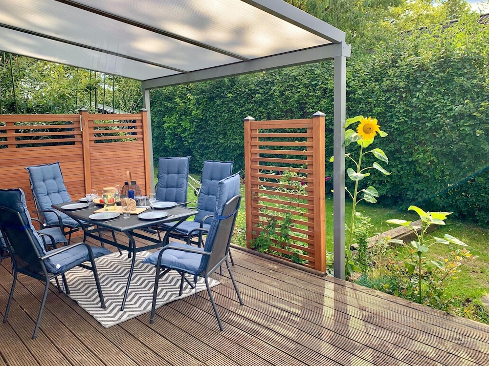 Lovely Holiday Home in Dummer Near Lake