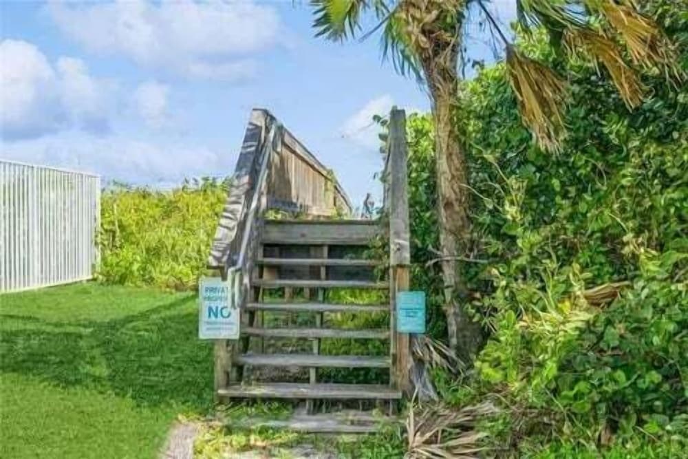139 Ocean Estates Dr