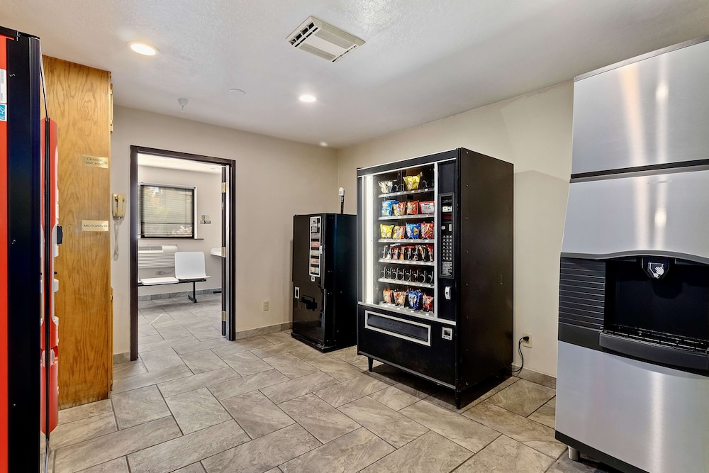 Twin Falls Vacations - SureStay Hotel by Best Western Twin Falls - Property Image 11