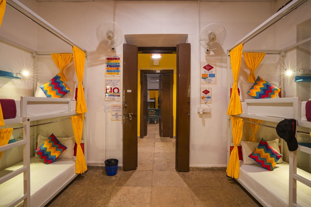 goSTOPS Lite Goa, Calangute