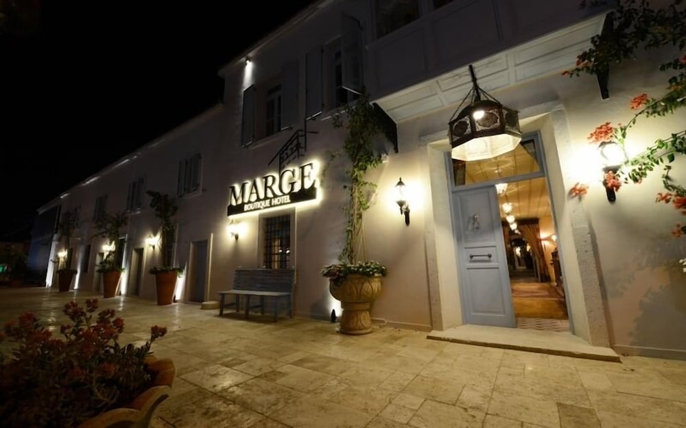 Marge Otel - Image 28