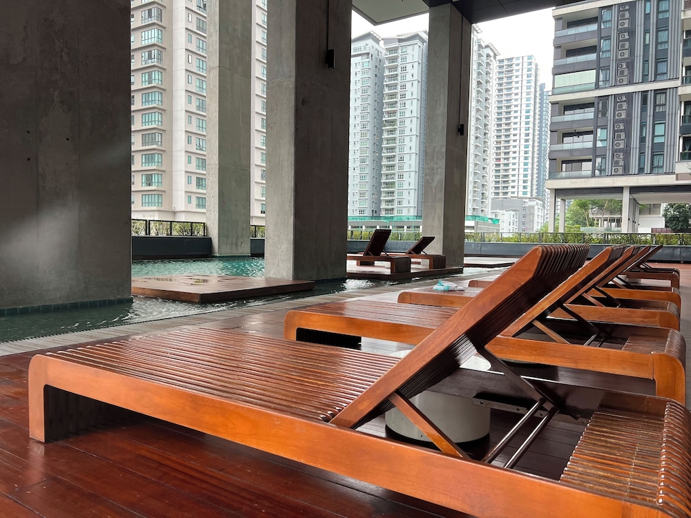 The OOAK Suites and Residence Staycation KL