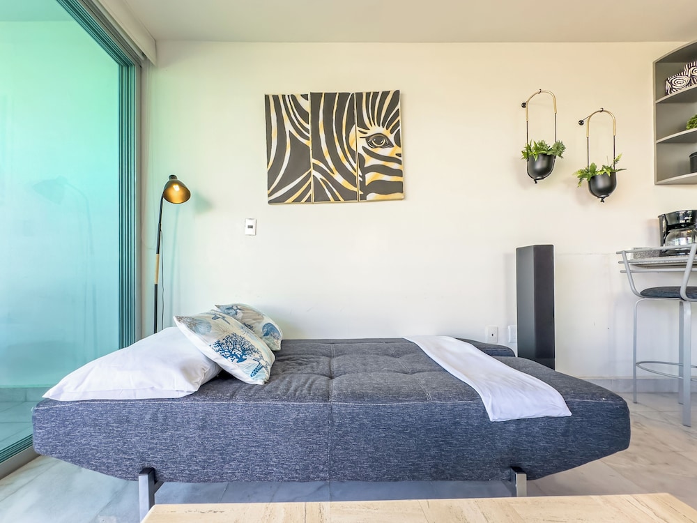 ARIA Residence Beachfront luxury
