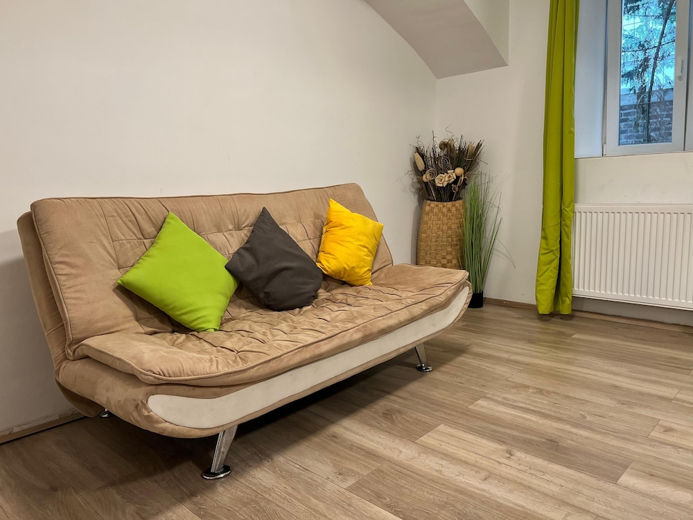 Long Stay 1BR Apt Near Prater Park