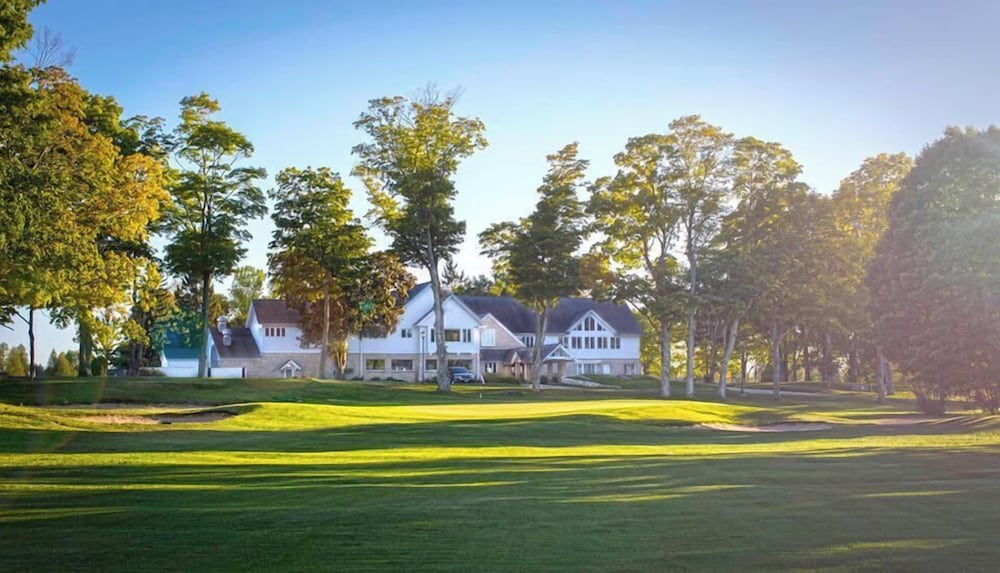 Maxwelton Braes Lodge and Golf Course