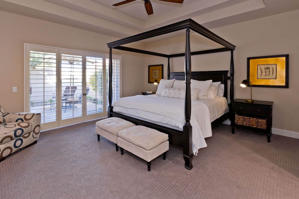 Casa Del Rio Luxe 3BR w Pool Spa Lake Views