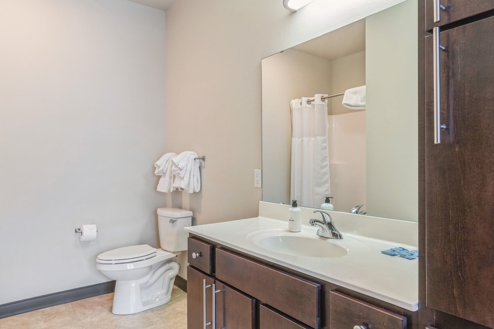 Milwaukee Vacations - Kasa Westown Milwaukee - Property Image 8