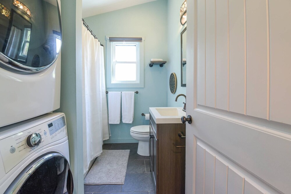 Plum Perfect Hideaway by Avantstay Power, Water, Wifi Weekly Discounts